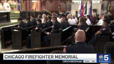 Memorial held to honor fallen Chicago firefighters