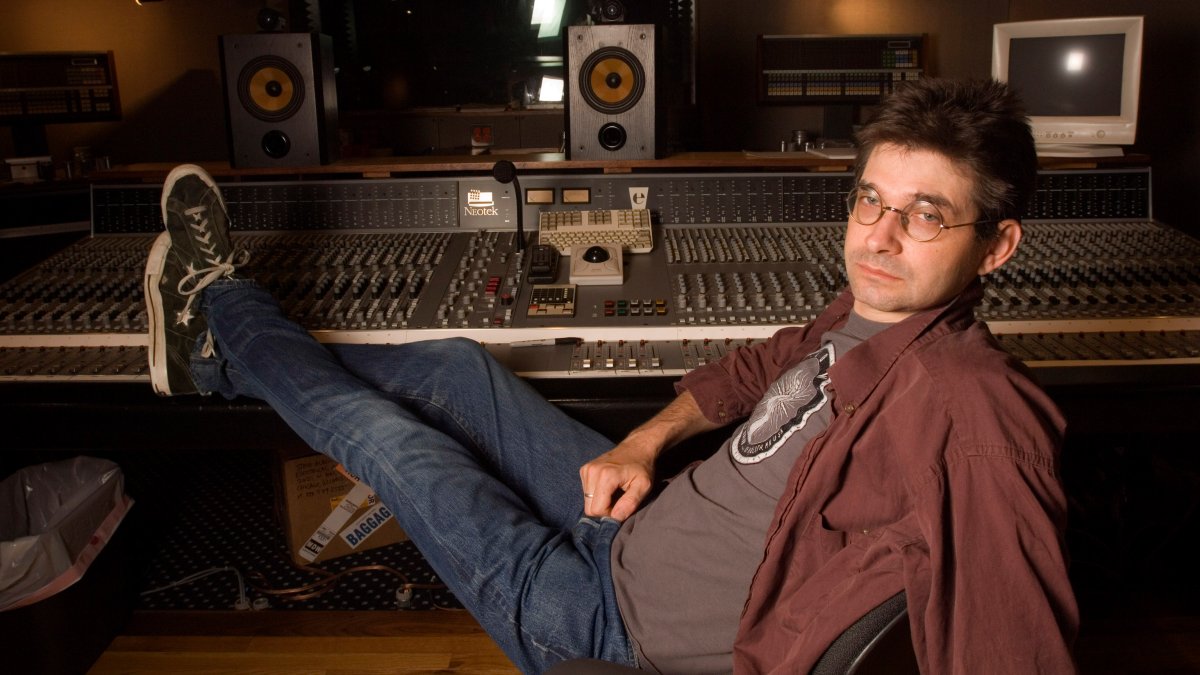 Legendary Chicago producer Steve Albini dies at 61, multiple reports say Legendary Chicago producer Steve Albini dies at 61, multiple reports say