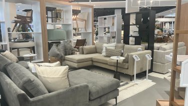 wayfair's first-ever physical store opens in wilmette
