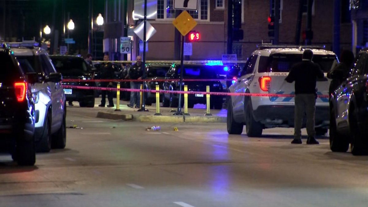 Chicago police shoot, kills stabbing suspect, wound victim over ...