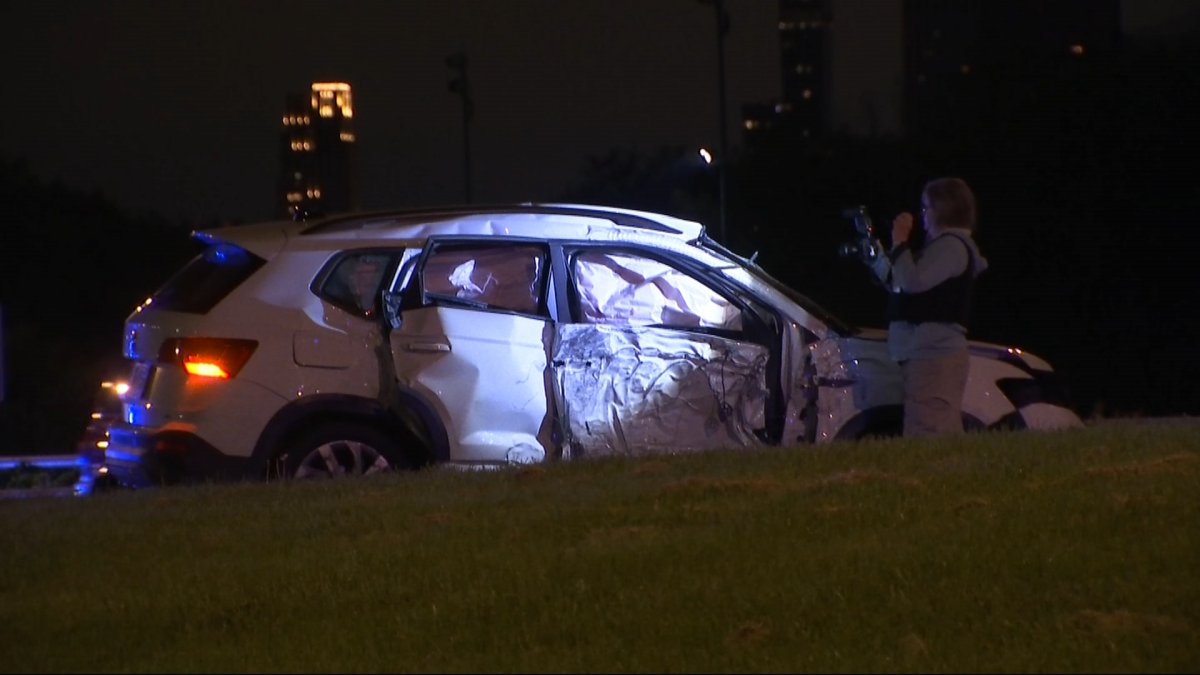 Chicago DuSable Lake Shore Drive crash: 1 killed, 1 injured after car ...