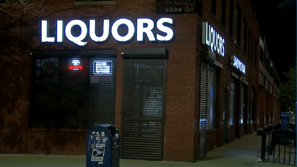 Employee of business near Humboldt Park wounded in shootout during attempted robbery Employee of business near Humboldt Park wounded in shootout during attempted robbery