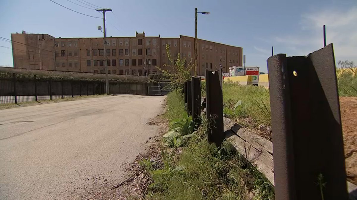 Chicago migrant shelter would open in Bridgeport under Mayor Brandon Johnson's proposal – NBC Chicago - Vimarsana News