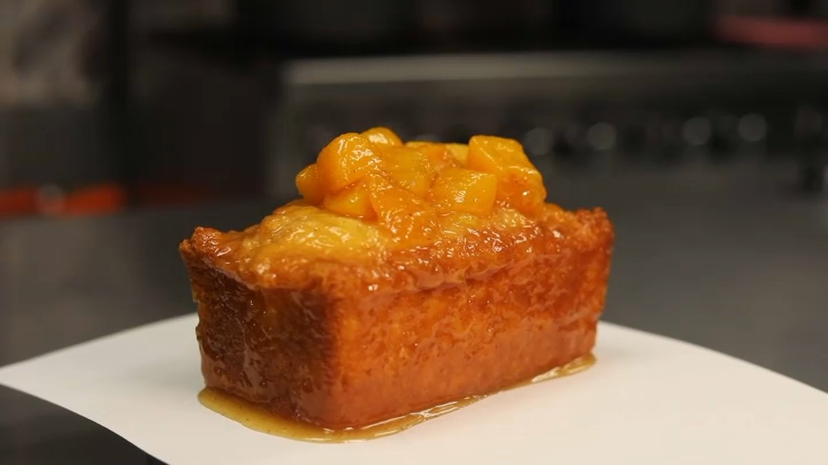 The Food Guy: Mini loaf cakes steal the show at Pookie Crack Cakes in Bronzeville – NBC Chicago