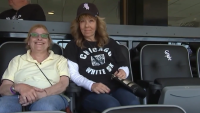 Baseball fan in need of kidney transplant takes search for living donor to the White Sox game