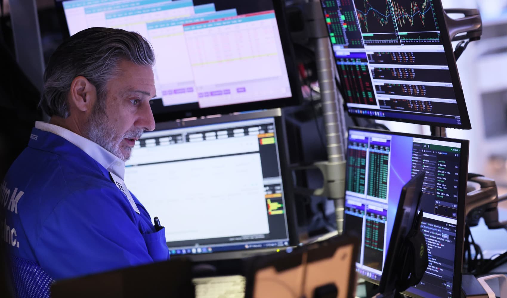 Stock futures are little changed after S&P 500 posts fourth consecutive closing record: Live updates - Vimarsana News