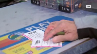 Illinois player hits Mega Millions jackpot, scoops staggering $560 million
