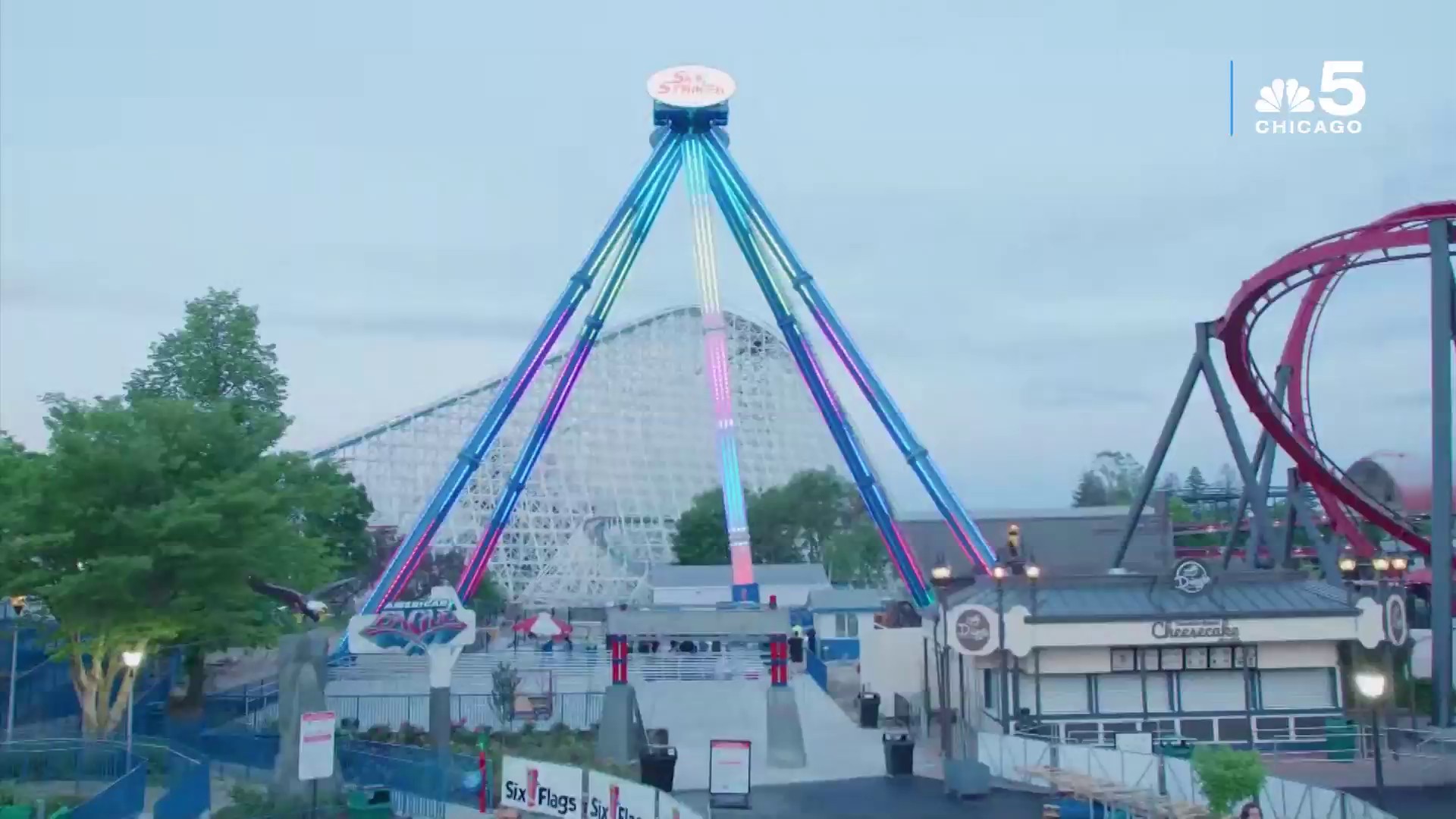The 'tallest pendulum ride' in the Midwest opens at Six Flags