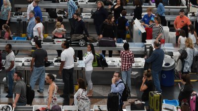 TSA plans to screen 32 million people for July 4 travel