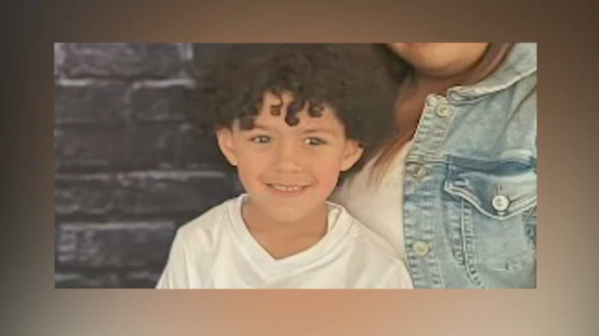 Teen charged with murder in 7-year-old Chicago boy’s fatal shooting ...