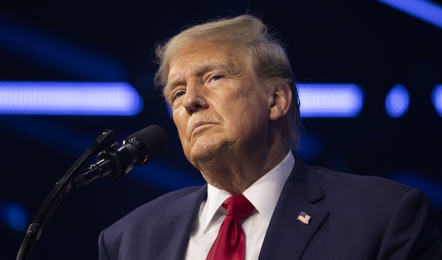 Who will speak at Republican National Convention in Milwaukee?