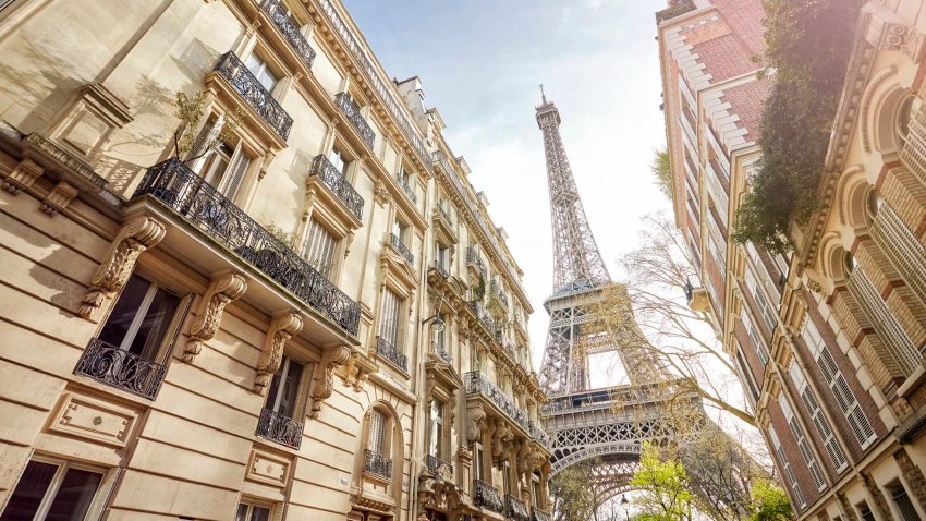 How the ultra-wealthy travel in Paris