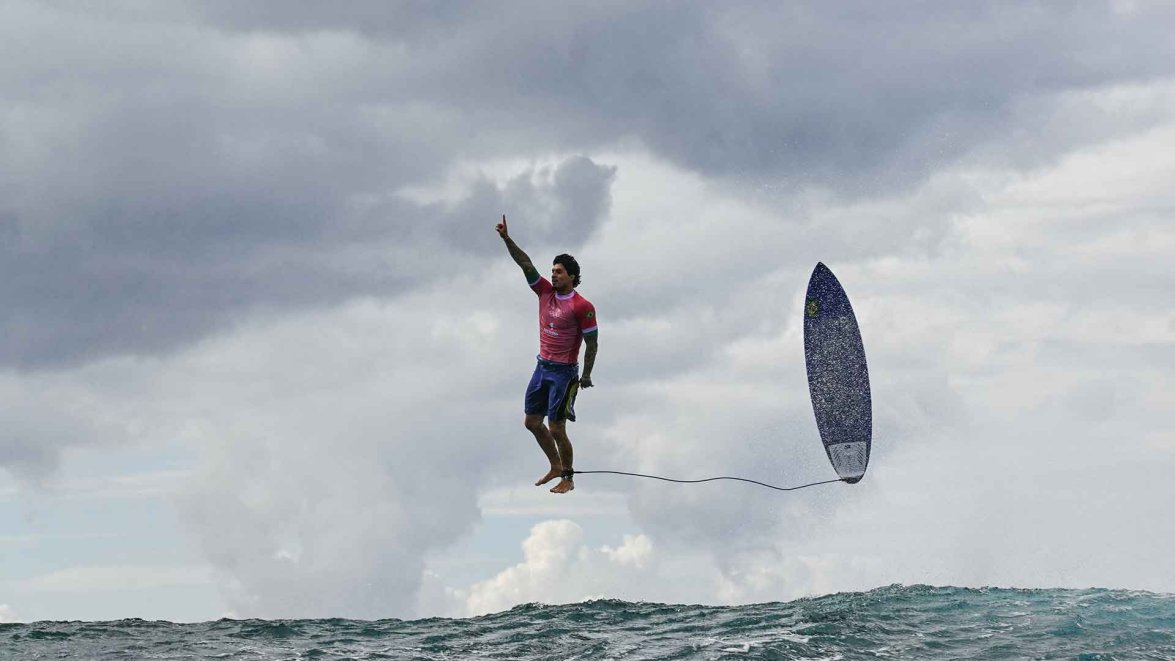 Watch Surfer Gabriel Medina s Historic Olympic Ride Epic Celebration watch-surfer-gabriel-medina-s-historic-olympic-ride-epic-celebration