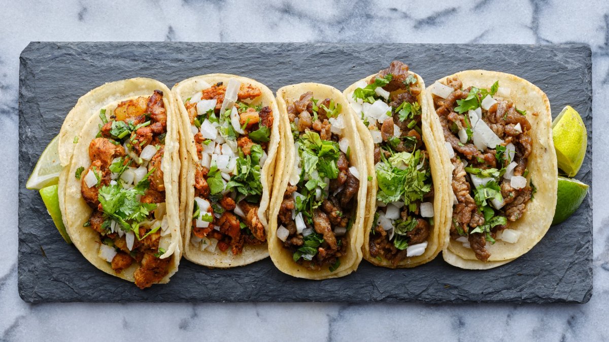 20 National Taco Day 2024 deals NBC Chicago