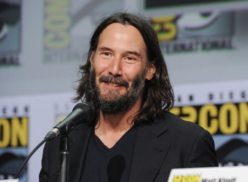 キアヌ・リーブス、インディアナポリス・モーター・スピードウェイでスピン – NBCシカゴ