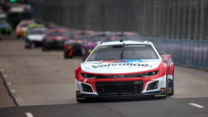 CHICAGO, ILLINOIS – JULY 07: Kyle Larson, driver of the #5 Valvoline Chevrolet, drives during the NASCAR Cup Series Grant Park 165 at Chicago Street Course on July 07, 2024 in Chicago, Illinois. (Photo by James Gilbert/Getty Images)