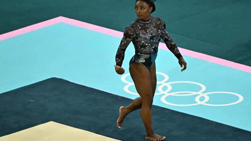 US’ Simone Biles arrives to compete in the floor exercise event of the artistic gymnastics women’s qualification during the Paris 2024 Olympic Games at the Bercy Arena in Paris, on July 28, 2024. (Photo by Lionel BONAVENTURE / AFP) (Photo by LIONEL BONAVENTURE/AFP via Getty Images)
