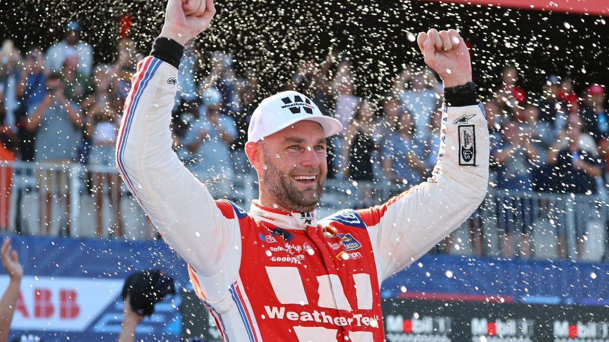 Shane van Gisbergen wins the pole for NASCAR Chicago Cup series race