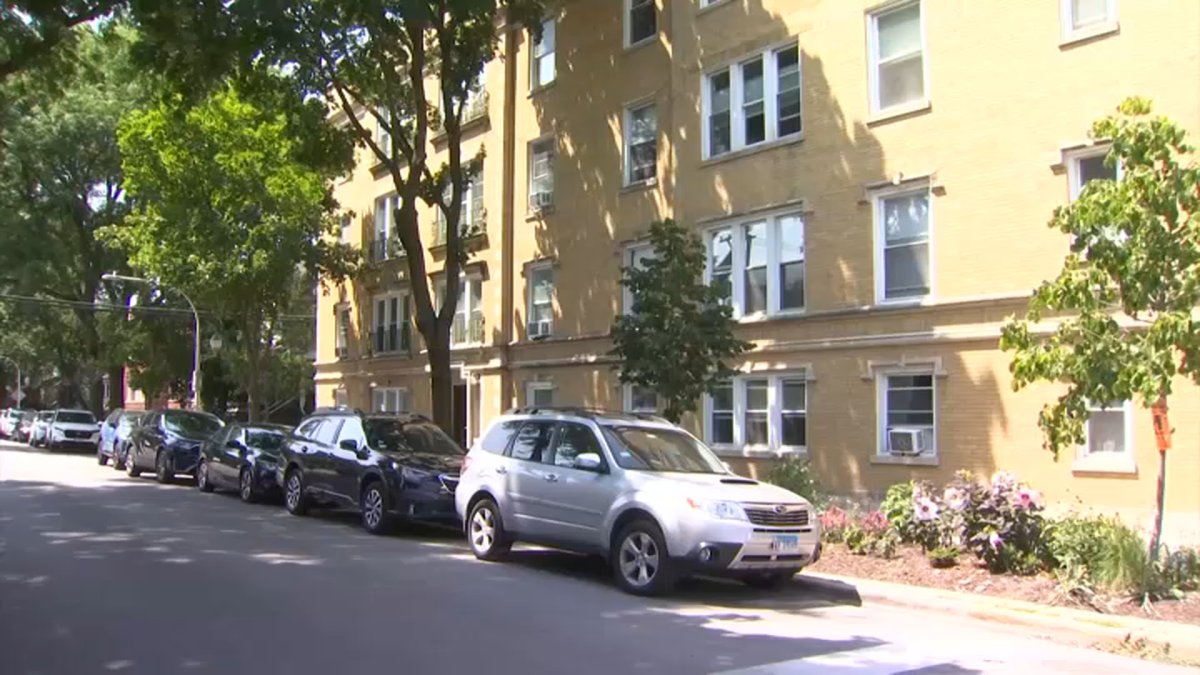 Construction worker seriously hurt in Ravenswood explosion