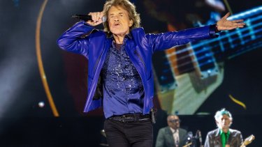 photos: rolling stones at soldier field in chicago