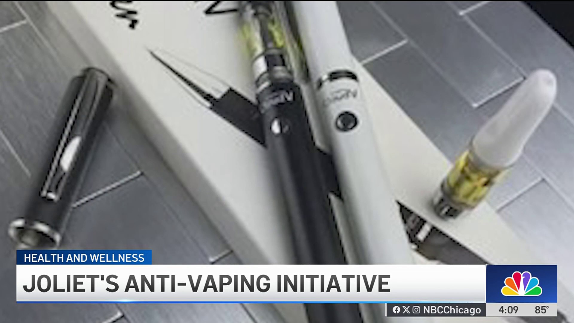 elfbar elfa master akku Amazon.com: iPhone X/XS Broke Up With Vape Pen main image 1