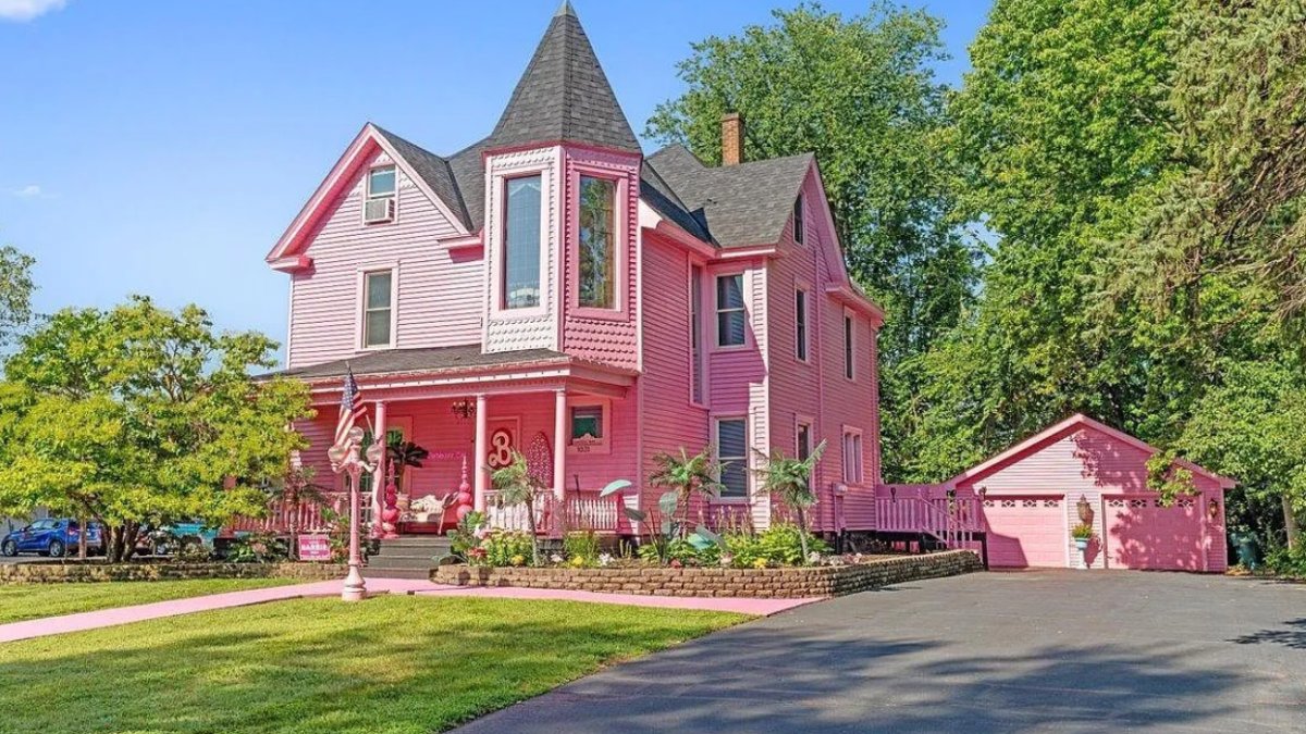 All-pink Barbie house goes on the market for .1 million – NBC Chicago