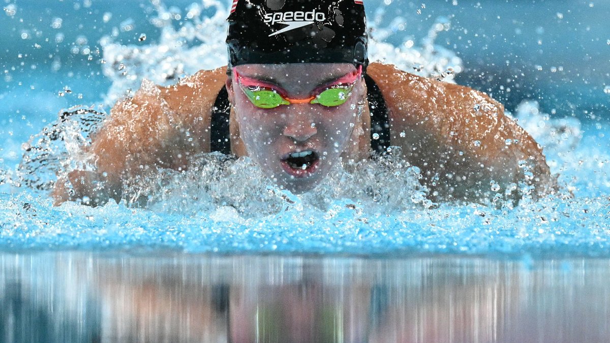 2024 Olympics schedule Friday: Swimming, trampoline, track and field