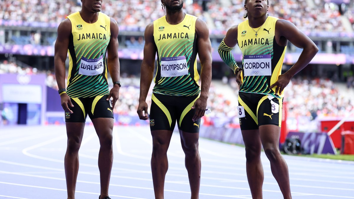 Watch Jamaica’s men’s 4x100m relay stunningly fails to qualify NBC