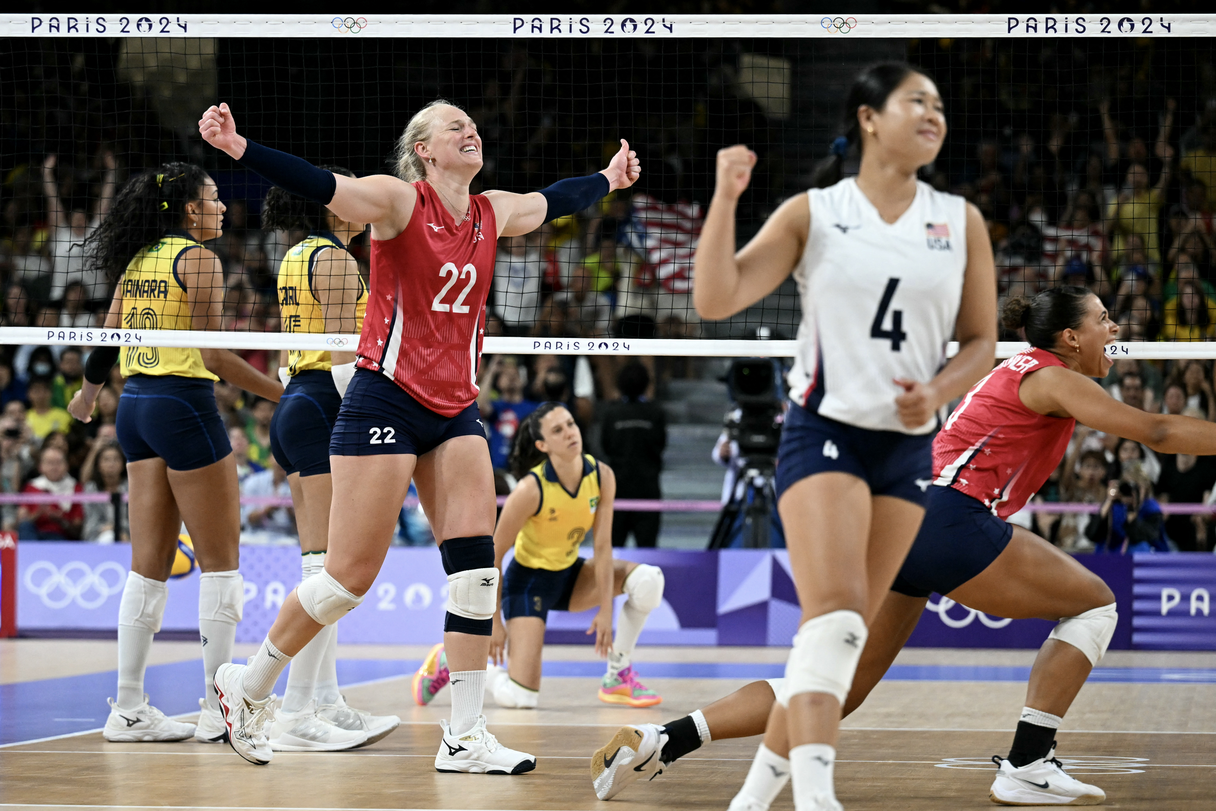 US women’s volleyball beats Brazil, to compete for gold at Olympics