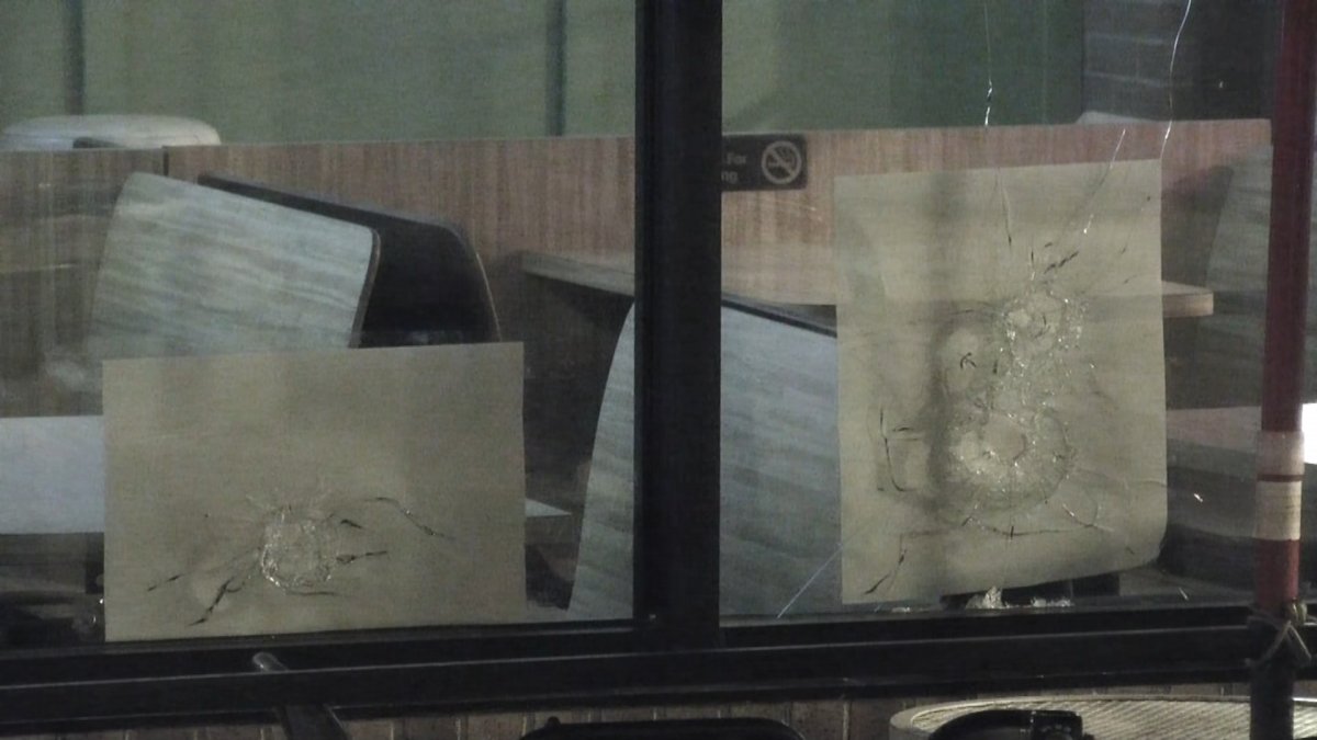 Man shot, injured during argument inside Andersonville pizza shop