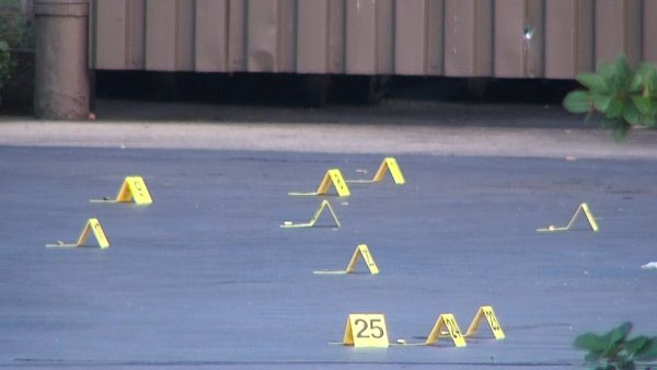 1 dead, 3 hurt after argument ends in gunfire, Chicago police say – NBC ...
