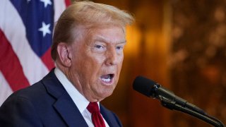 Republican presidential nominee and former U.S. President Donald Trump speaks to the press at Trump Tower in New York City, U.S., September 26, 2024. REUTERS/David Dee Delgado