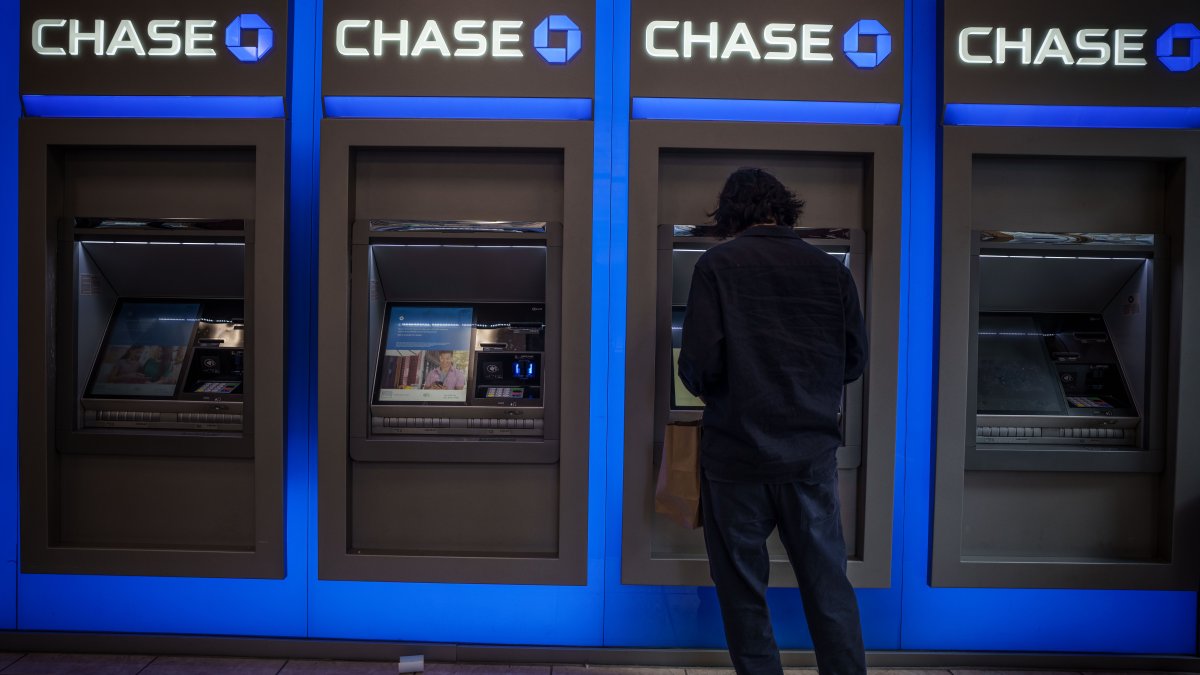 Chase Bank is referring check fraud ‘glitch’ incidents to authorities