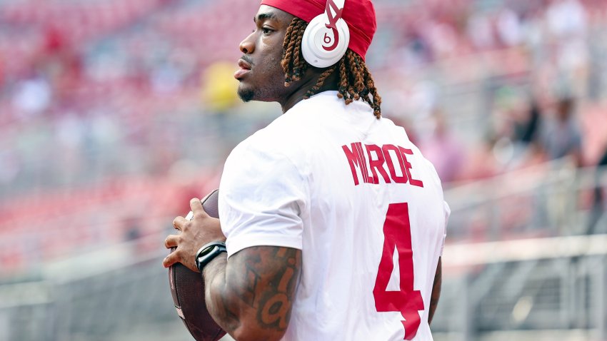 TUSCALOOSA, ALABAMA – SEPTEMBER 7: Jalen Milroe #4 of the Alabama Crimson Tide warms up prior to kickoff against the South Florida Bulls at Bryant-Denny Stadium on September 7, 2024 in Tuscaloosa, Alabama. (Photo by Brandon Sumrall/Getty Images)