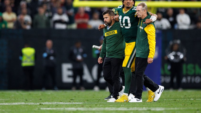 SÃO PAULO, BRAZIL – SEPTEMBER 7: Quarterback Jordan Love #10 of the Green Bay Packers walks off the field due to an apparent injury during the fourth quarter of an NFL football game against the Philadelphia Eagles, at Arena Corinthians on September 7, 2024 in Sao Paulo, Brazil. (Photo by Brooke Sutton/Getty Images)