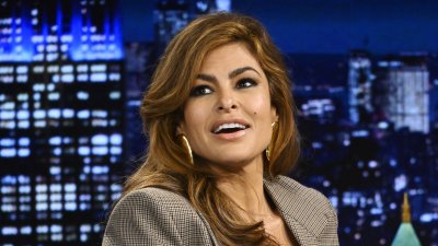 Eva Mendes reveals her favorite Ryan Gosling ‘SNL' sketches