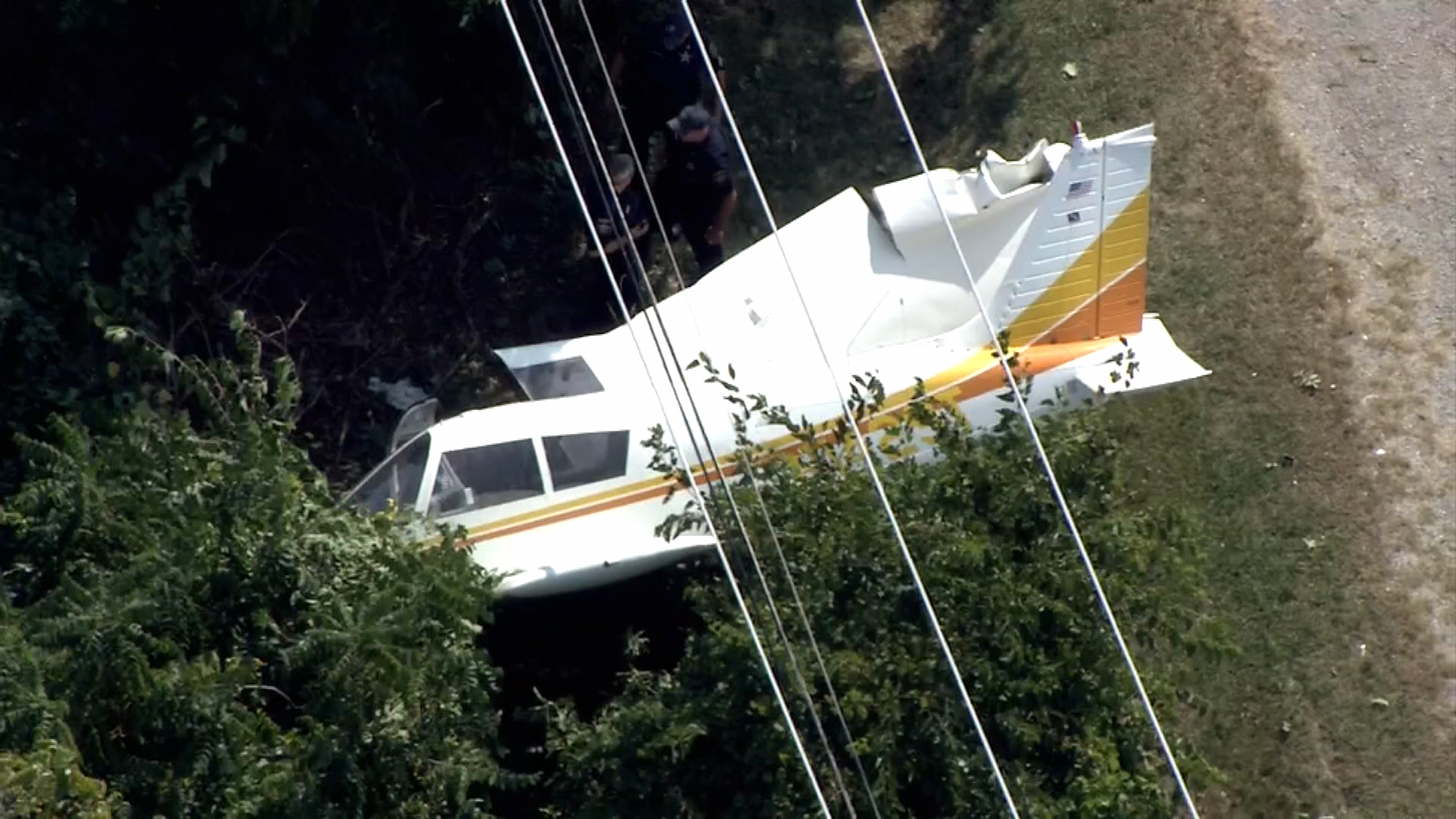 Small plane crash near Schaumburg closes roads; officials urge residents to avoid area