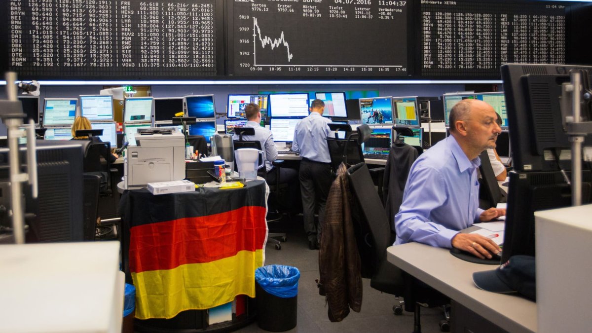 For Chicago European Stocks Mixed Navigating Market Volatility: A Chicago Perspective