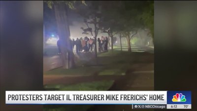 Protesters gather outside Illinois Treasurer Mike Frerichs' home due to Israel investments