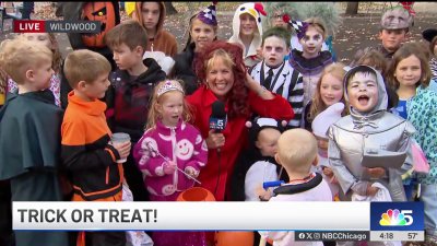 NBC 5's Mary Ann Ahern joins trick-or-treaters for Halloween