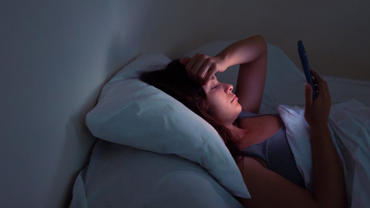 People who naturally stay up late may have worse heart health than early risers