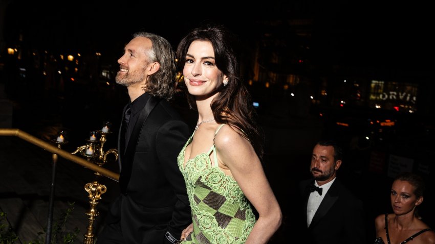 Adam Shulman and Anne Hathaway.