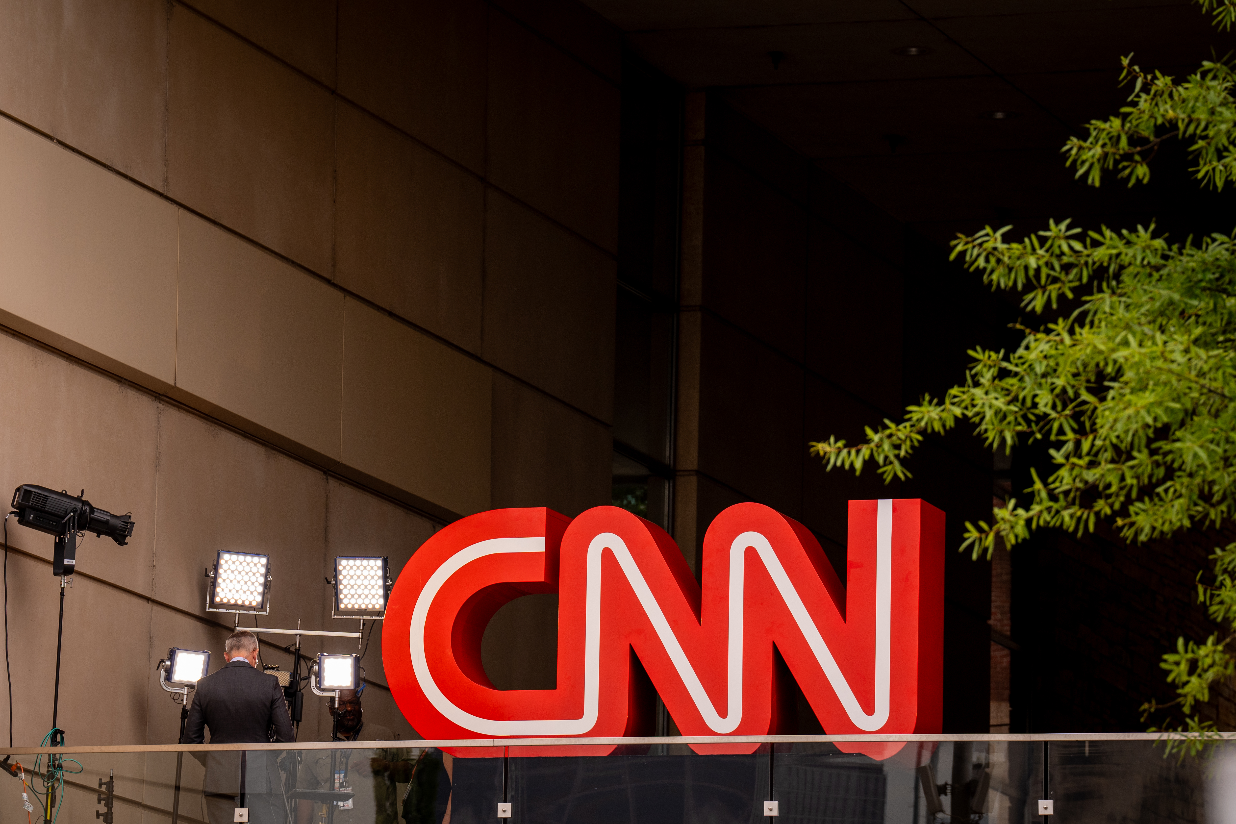 CNN bans conservative guest for racist remark to Muslim journalist ...