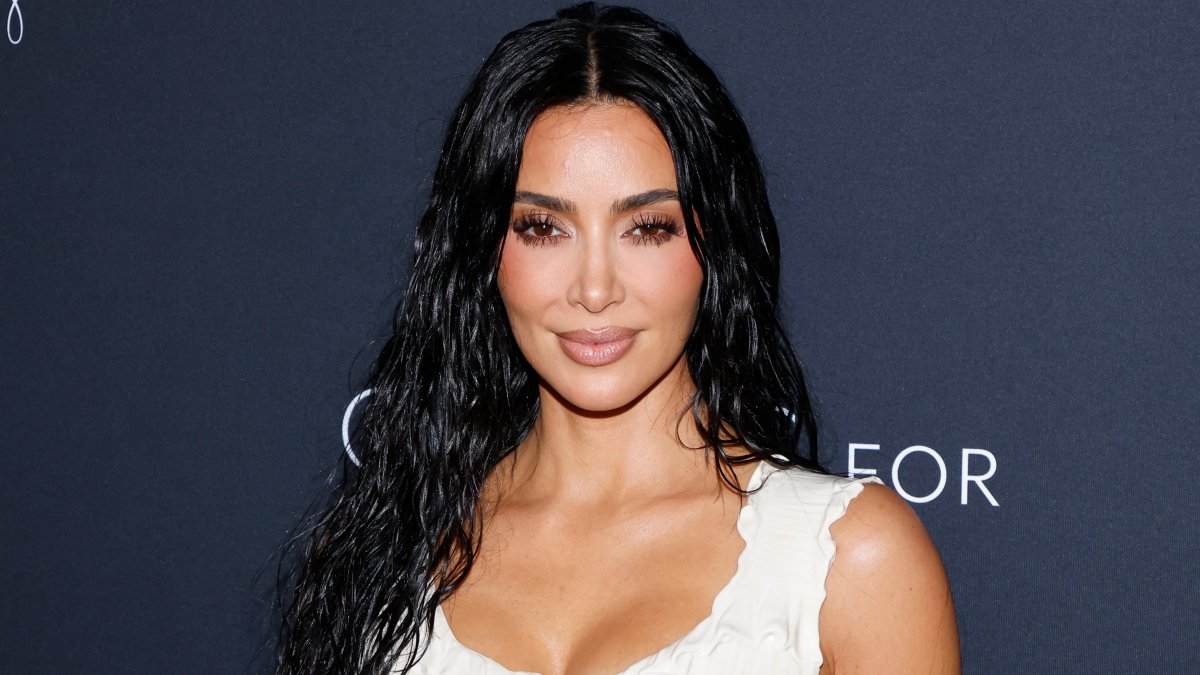 Kim Kardashian Advocates for Menendez Brothers’ Resentencing Support