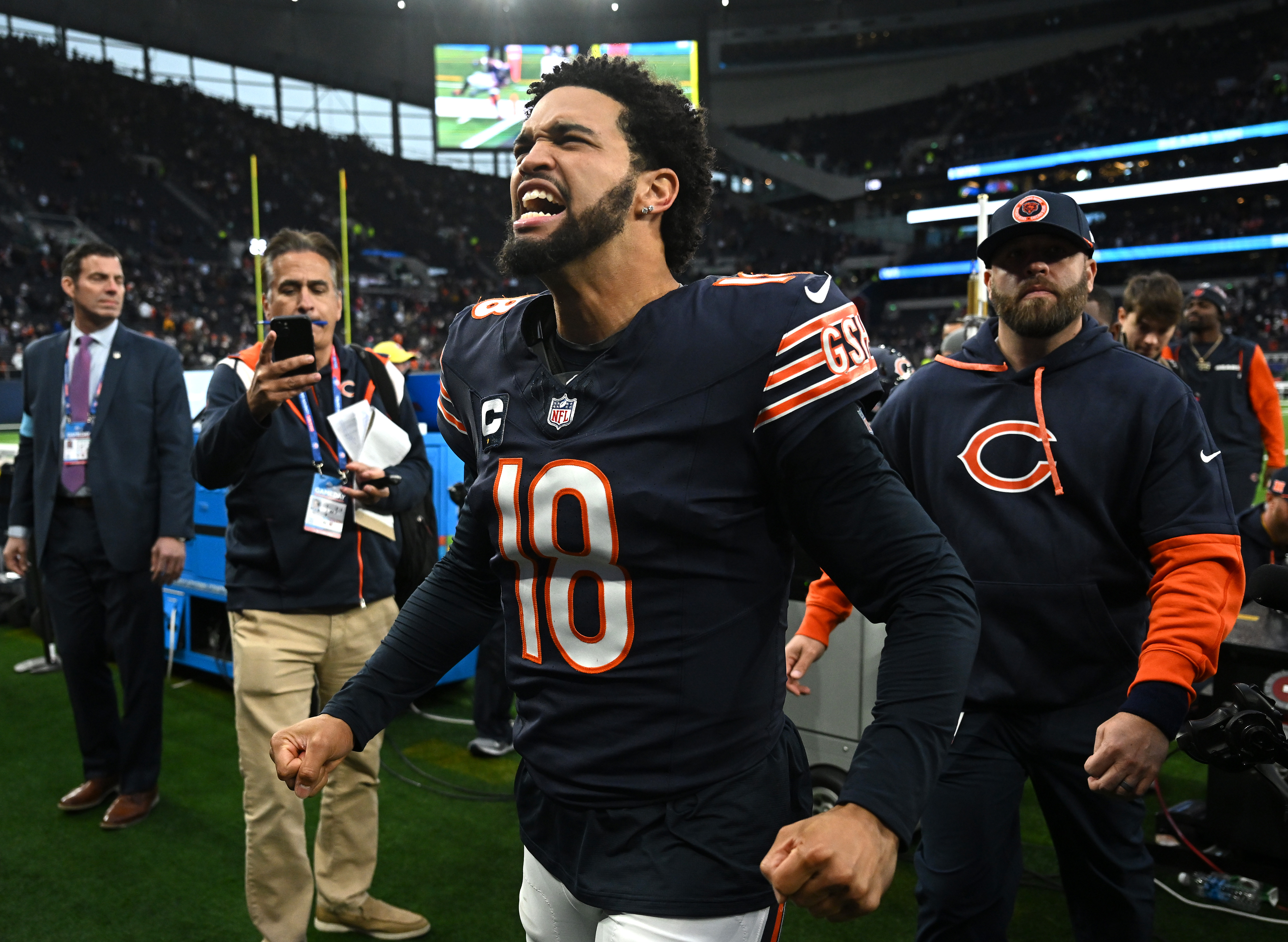 Key Moments In The Bears Win Over The Jaguars NBC Chicago GettyImages 2178235162