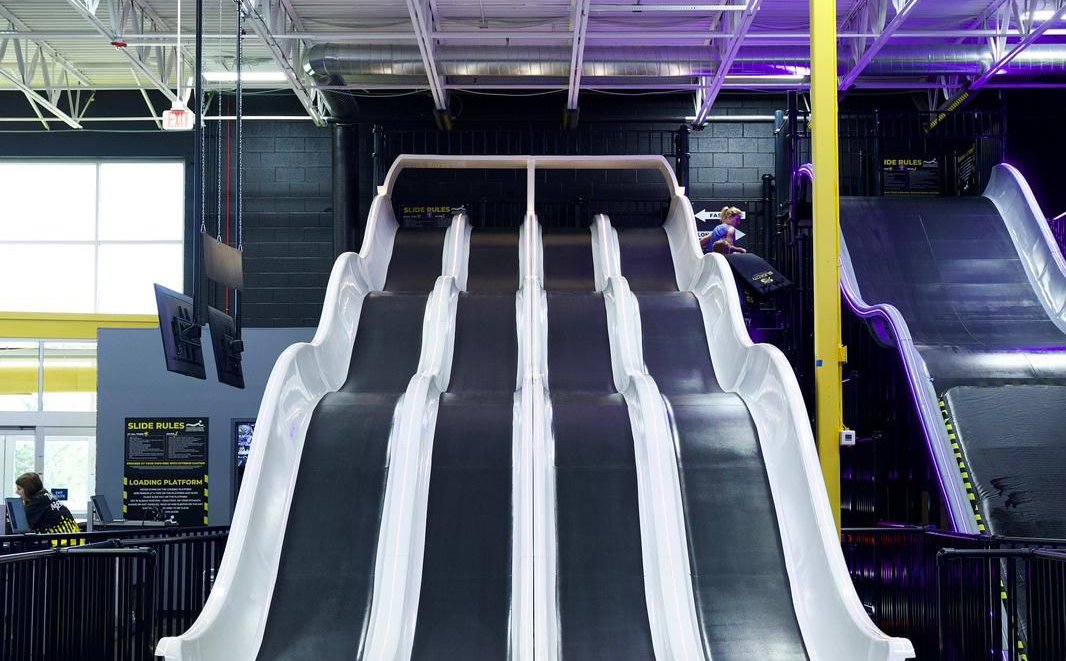 Slick City, Illinois’ 1st indoor slide park opens in Chicago suburbs ...