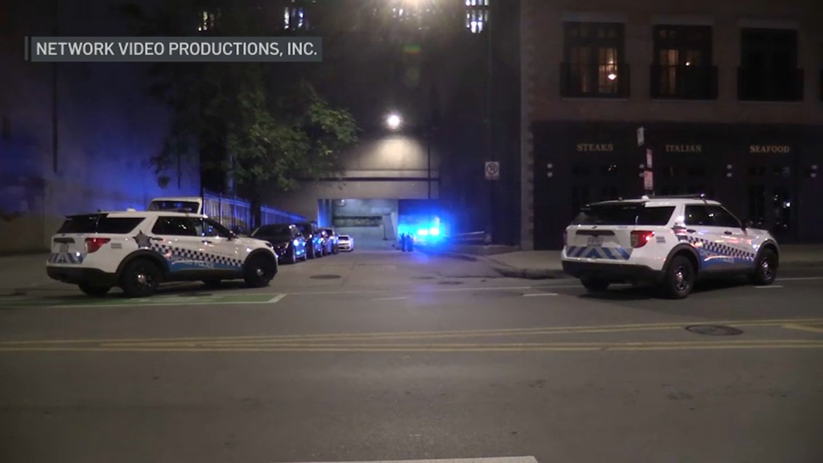 Man shot and killed following fight in River North, Chicago police say