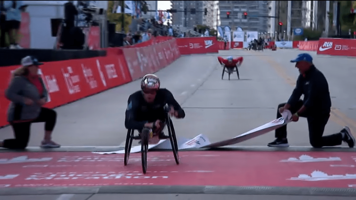 2024 Chicago Marathon men’s wheelchair winner Marcel Hug NBC Chicago