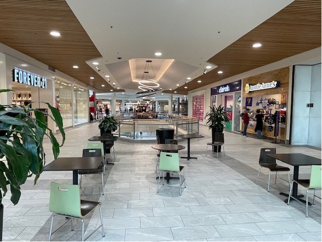 North Riverside Park Mall in Chicago suburb undergoes $9M renovation ...