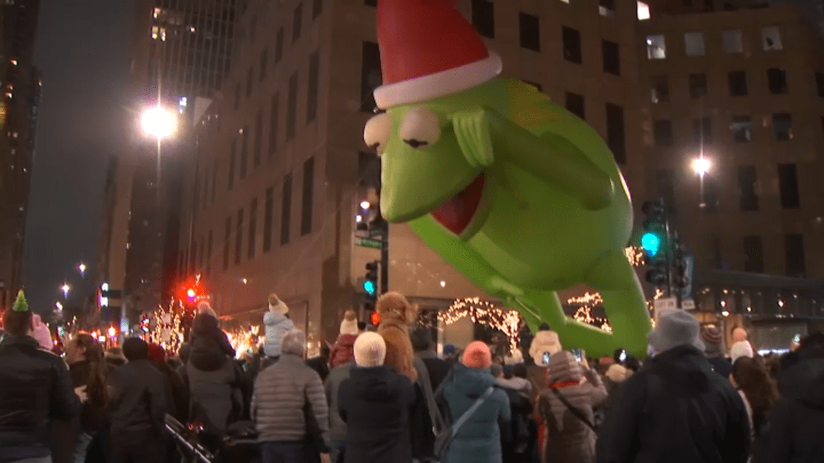 Magnificent Mile Lights Festival dazzles with floats, characters and fireworks